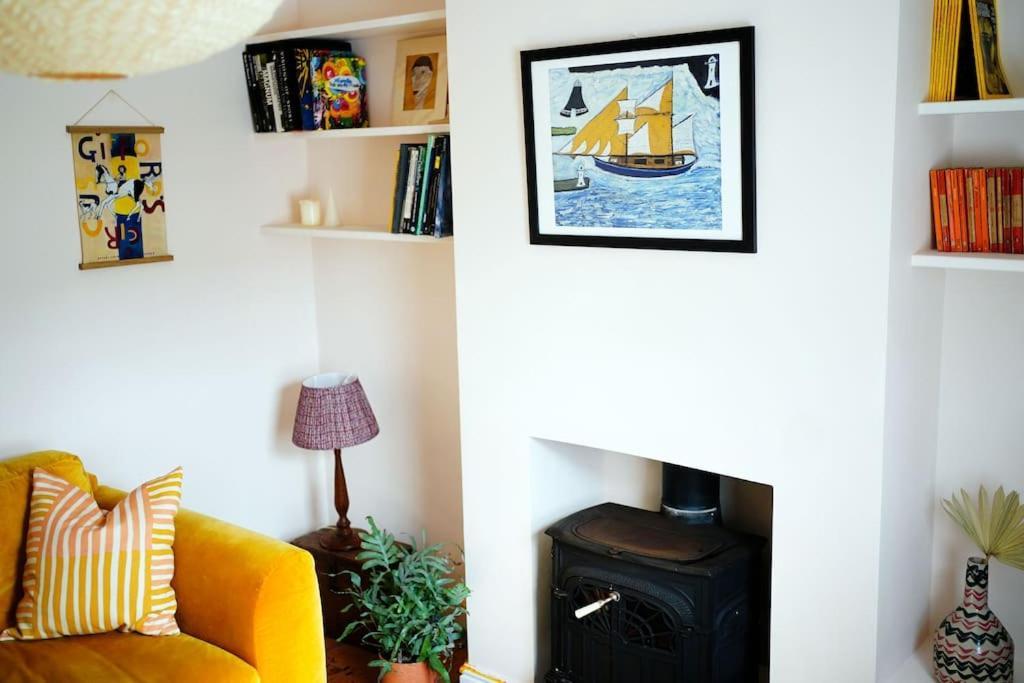 Northdene Cottage - Cosy Old Fisherman'S Cottage Two Mins From Sea - Free Parking - Wood Burning Stove - Roll Top Bath - Dog Friendly Deal Extérieur photo