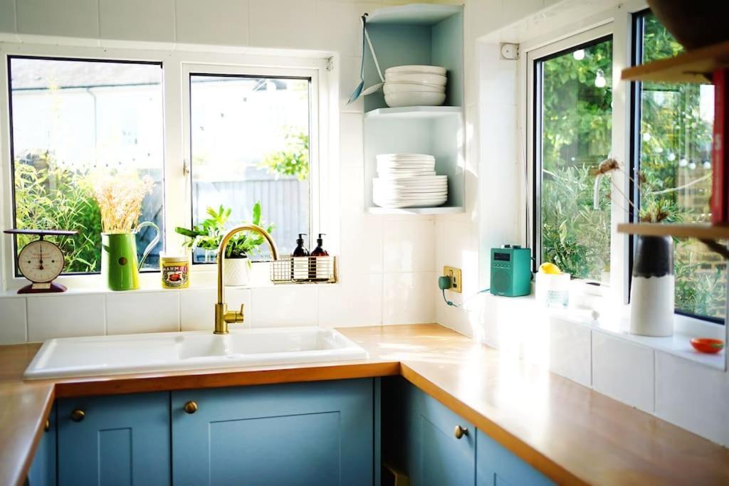 Northdene Cottage - Cosy Old Fisherman'S Cottage Two Mins From Sea - Free Parking - Wood Burning Stove - Roll Top Bath - Dog Friendly Deal Extérieur photo